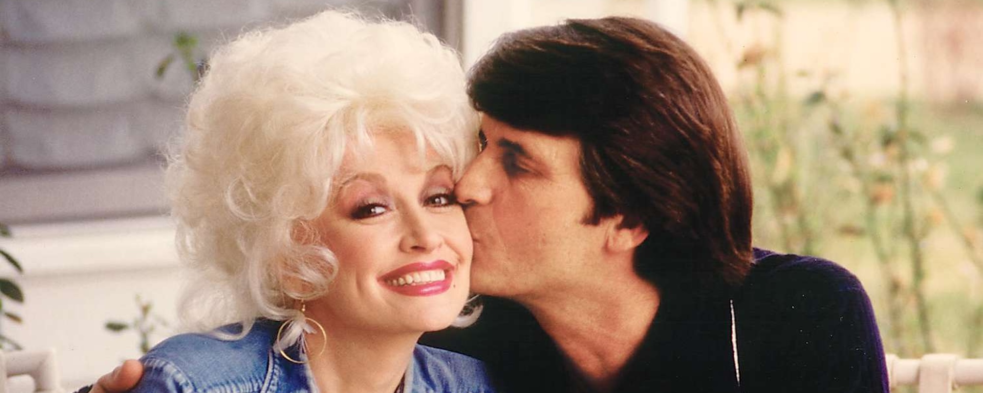 8 Photos of Dolly Parton and Carl Dean’s Love Spanning Nearly 60 Years