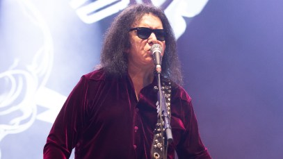 Gene Simmons Defends Giving Fans the Chance To Pay $12K To Be His Roadie