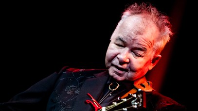 4 Country Songs from the 1980s That Became Classics Despite Zero Radio Play