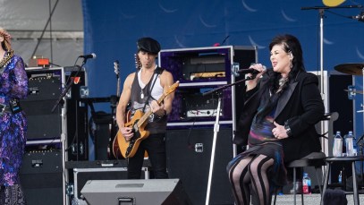 Heart’s Ann Wilson Reveals the “Klutz”-y Reason Why She’s Been Performing in a Wheelchair on the Band’s New Tour