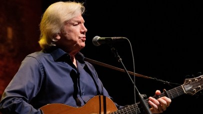 Check Out Moody Blues Singer Justin Hayward’s New Orchestral Cover of a 1980s Alternative-Pop Gem
