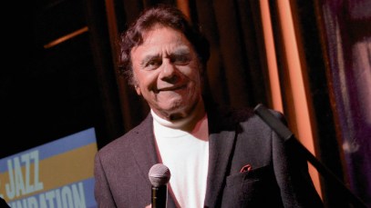 Legendary Singer Johnny Mathis Cancelled Future Concerts Due to "Age and Memory Issues"