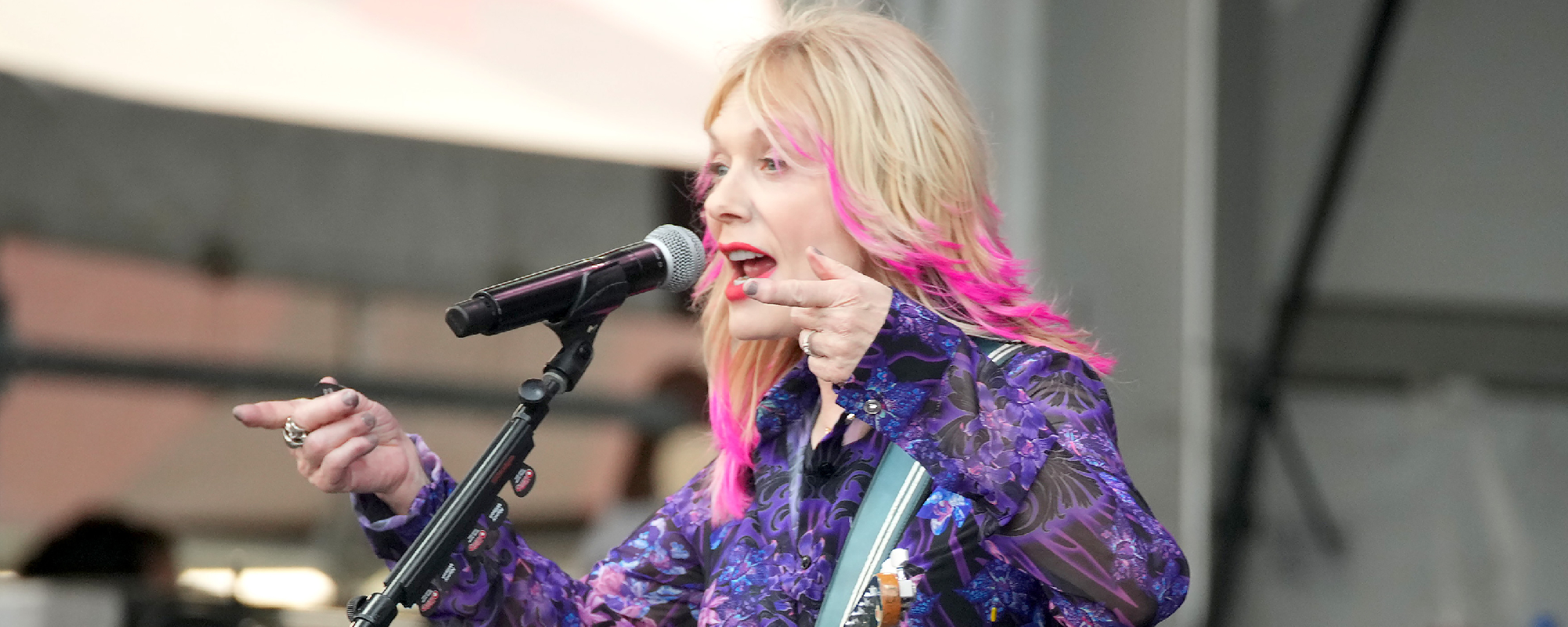 Heart's Nancy Wilson Ashamed To Be an American and Wants To See the "Next Revolution"