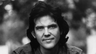 4 Country Songs from the 1970s That Became Classics Despite Zero Radio Play