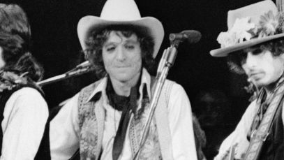 Bob Dylan performing