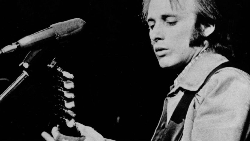 Stephen Stills performing