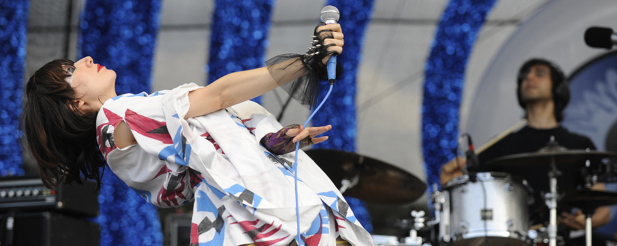 The Meaning Behind “Heads Will Roll,”  Yeah Yeah Yeahs’ Dance Floor Horror Anthem