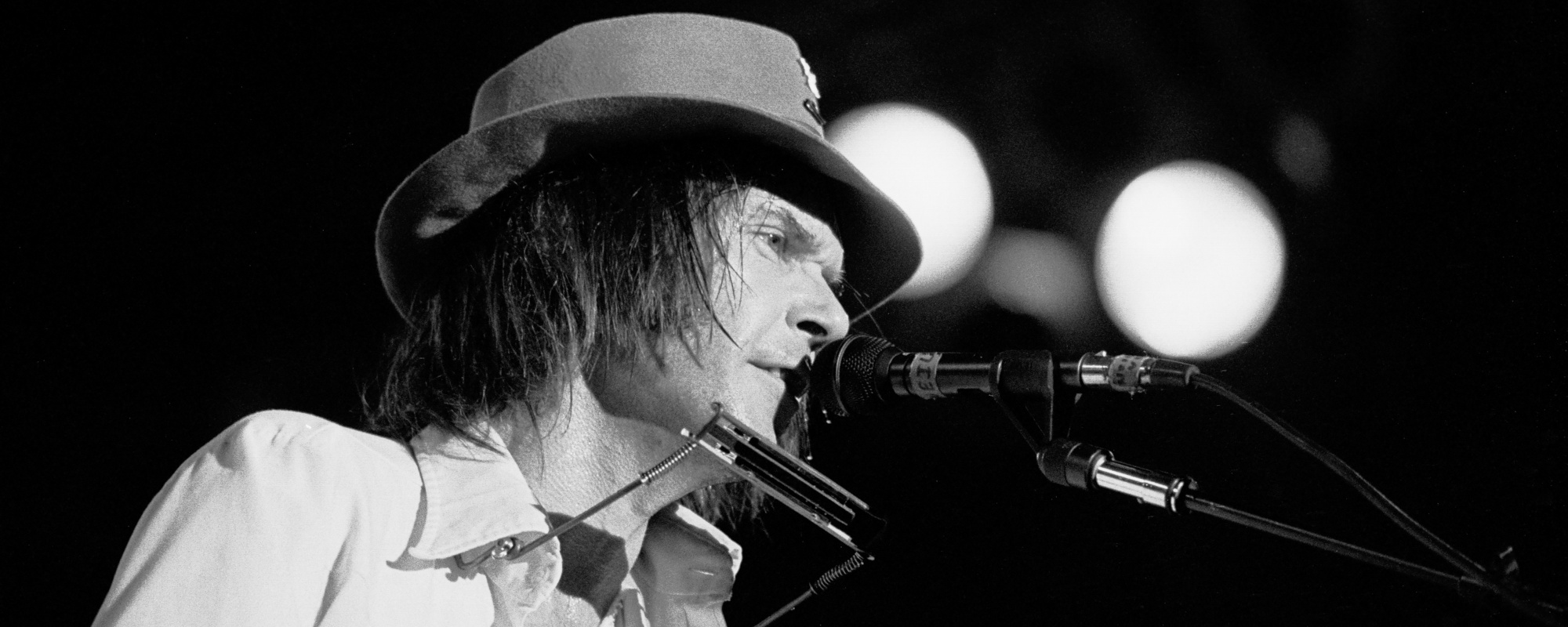 3 Iconic Stars With Untraditional and Divisive Voices That We Love Just the Same