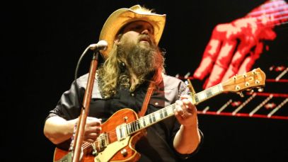 “Truly a Legend:” Watch Chris Stapleton Deliver This Seamless Willie Nelson Cover