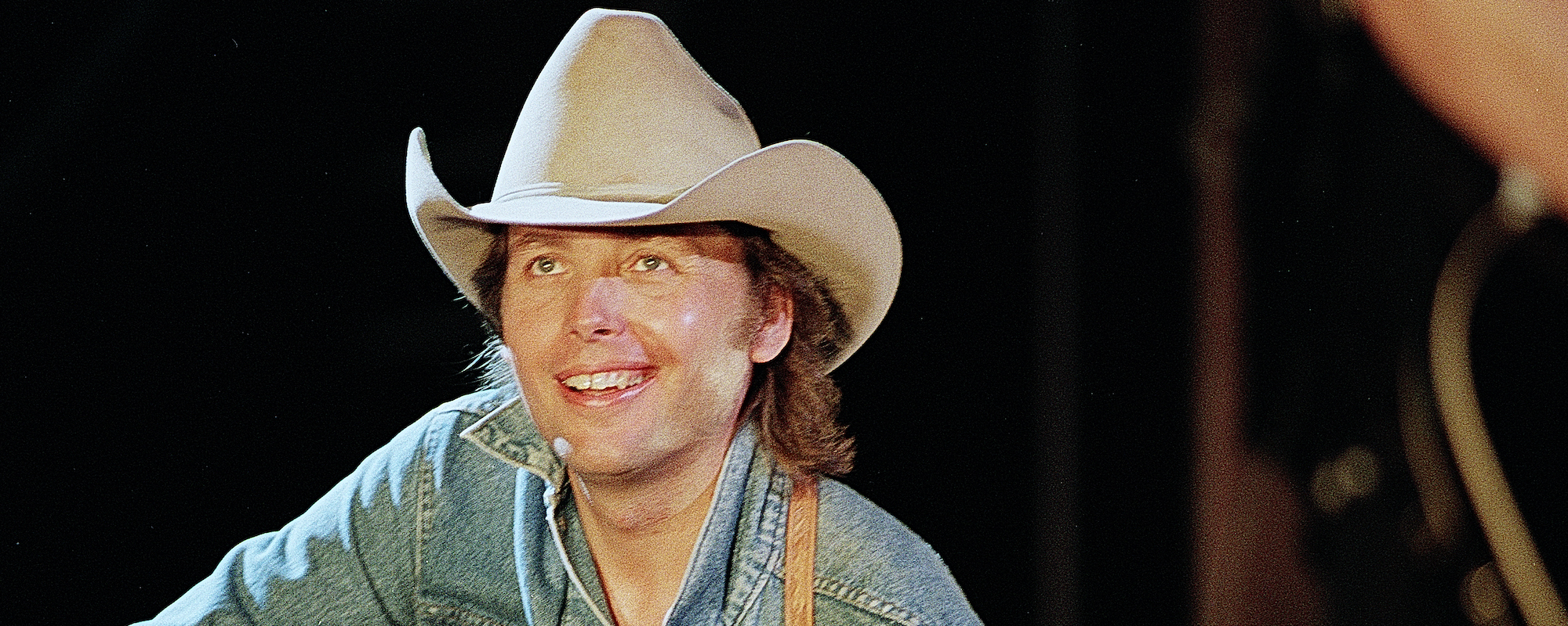 Behind Dwight Yoakam’s Nashville Rejection and Grand Ole Opry Audition: “Nashville Has Never Really Been About Live Performance”