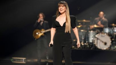Kelly Clarkson Promises New Music "Soon"