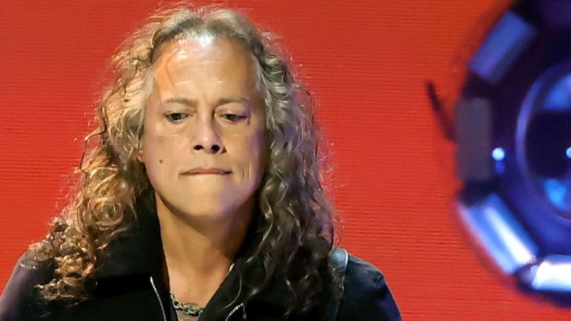 Metallica’s Kirk Hammett Says This Guitar Riff “Shifted Heavy Metal”