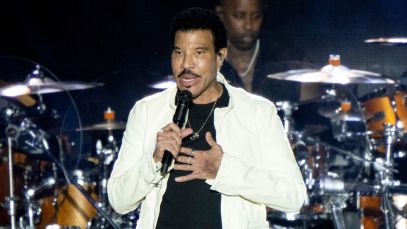 Lionel Richie American Idol Shell