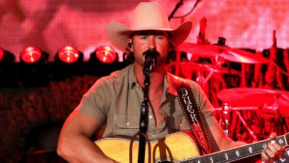 Riley Green Discusses Media Frenzy Surrounding His Hunting Accident