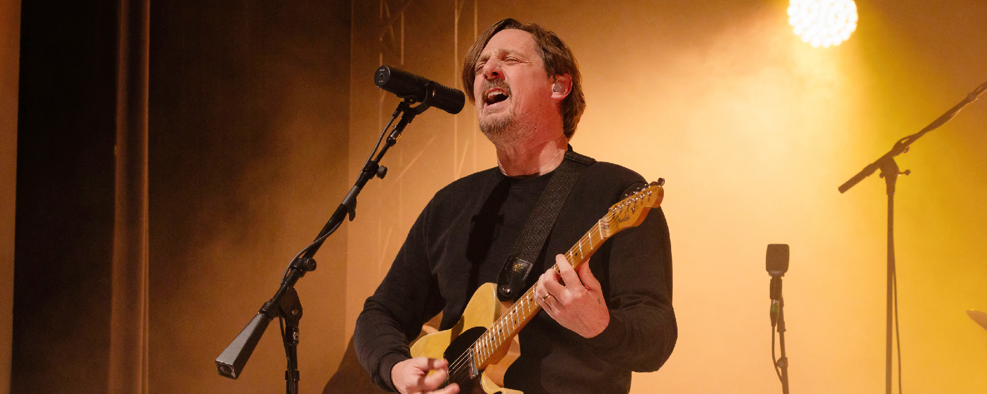 Watch Sturgill Simpson Gift Austin Fans With His First Performance of “You Can Have the Crown” in Nearly a Decade