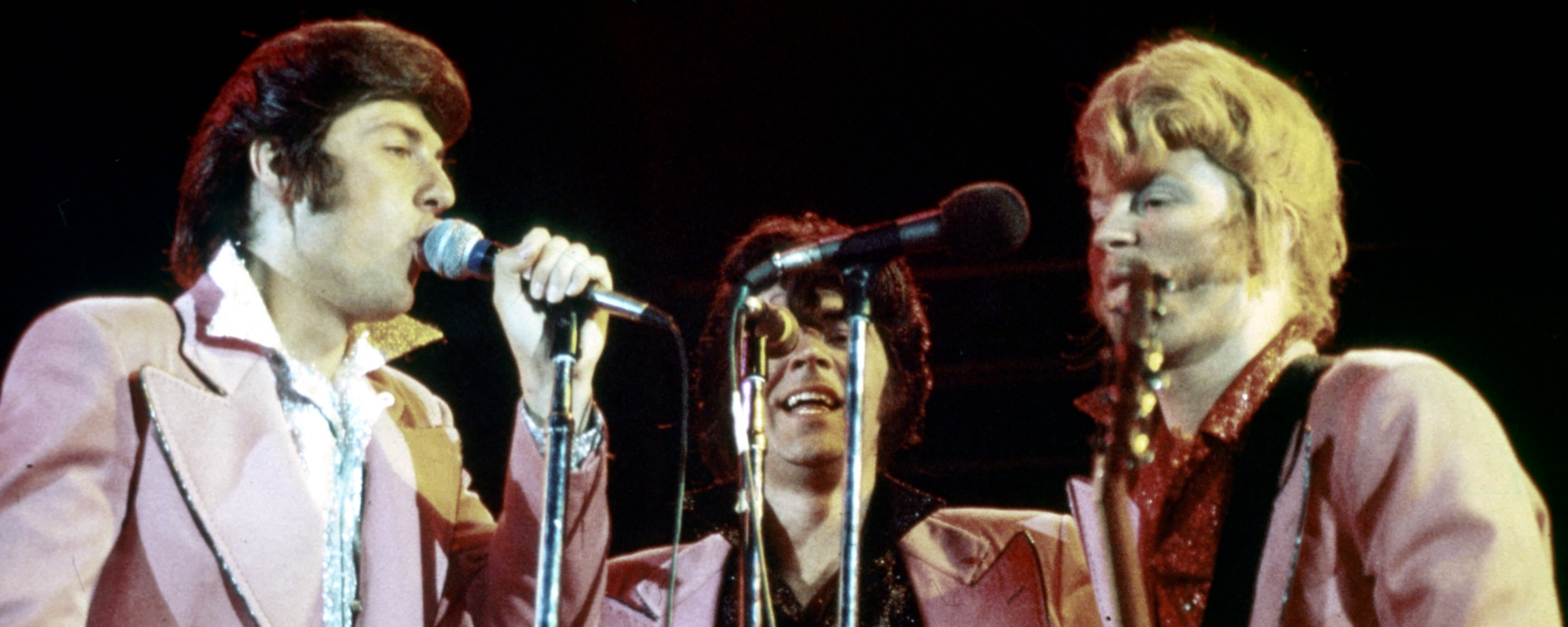 Lions, Tigers, or Bears? 4 Band Names From the 1960s Inspired by Animals