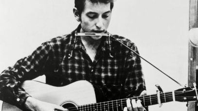 Bob Dylan performing