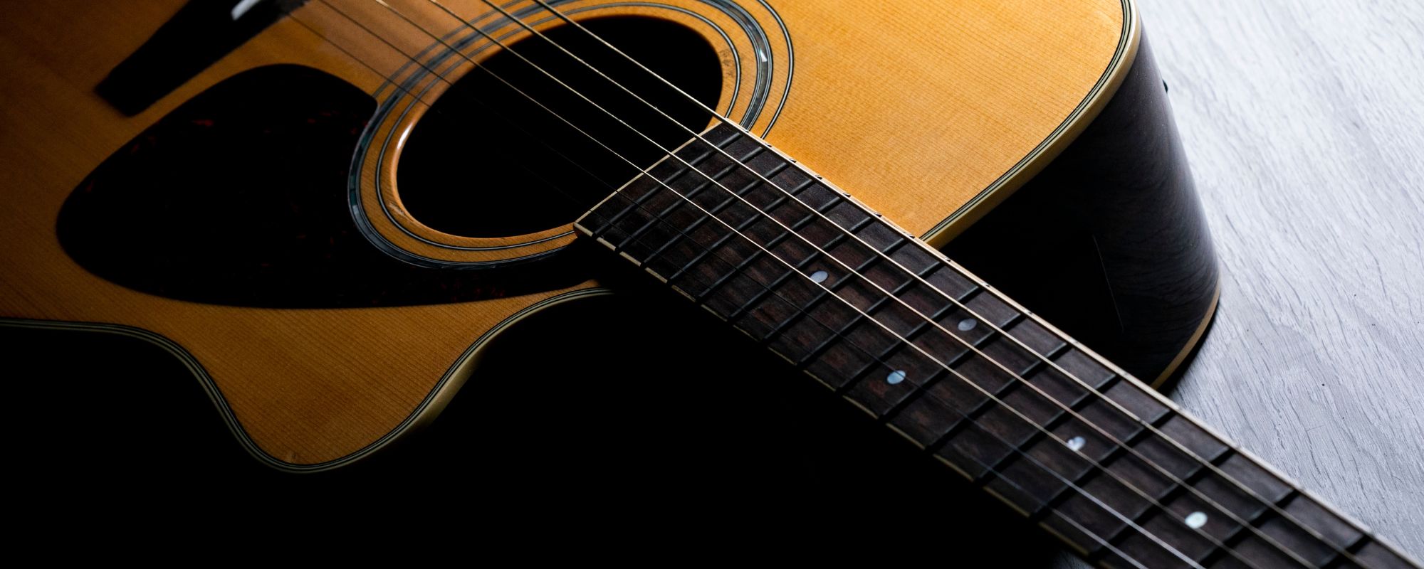 “We Did Good Work”: The Figures Behind Gibson WWII Banner Guitars the Company Hid From Its History