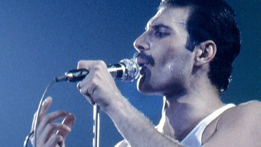 Freddie Mercury of Queen performing