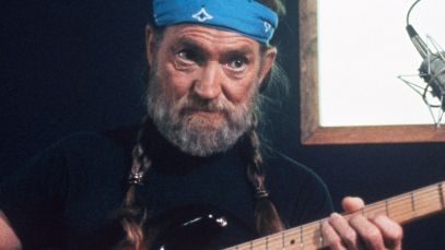 3 Legendary Musicians Who Are Still Touring After Turning 80