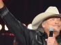 This Alan Jackson Rendition of “Living on Love” Has Country Fans Mourning a Bygone Era