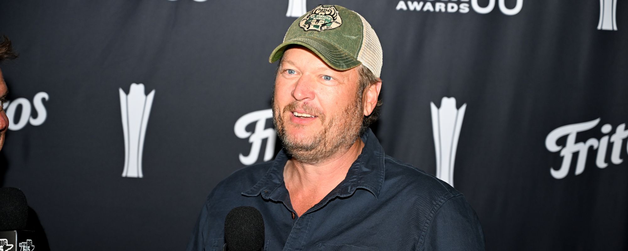 Blake Shelton Hopped in His Truck and Drove to Texas To Sing His New No. 1 Song at the ACM Awards - American Songwriter