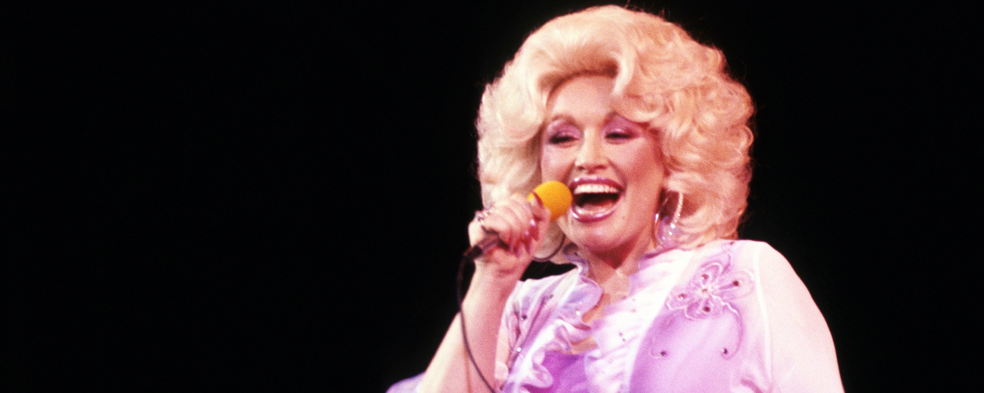 The Invaluable Lesson Dolly Parton Learned From Working With Some of the “Biggest Jerks” in the Business