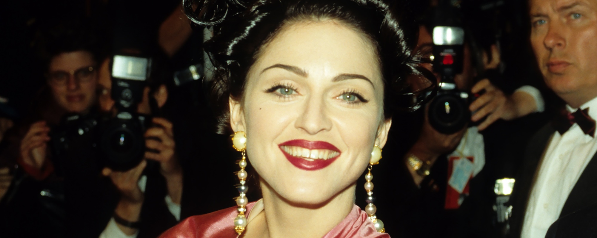 3 أغاني بوب تبدو خطيرة عند صدورها