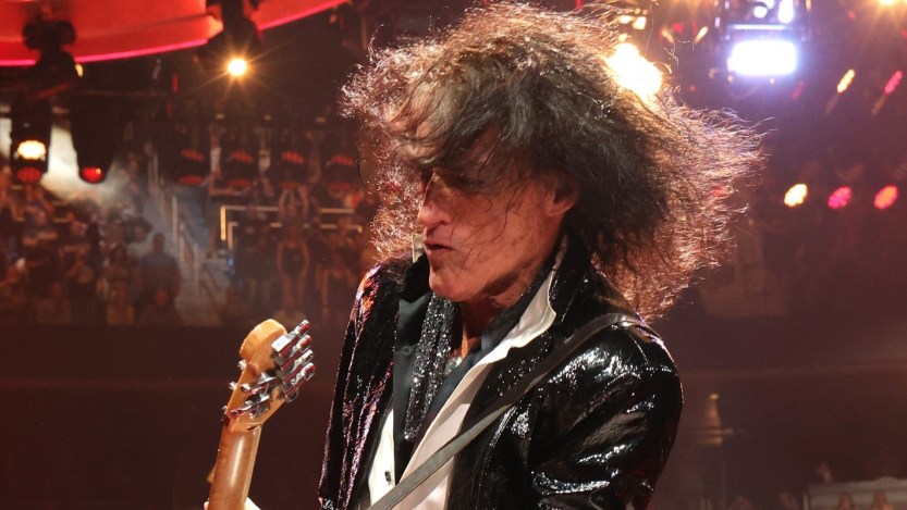 Aerosmith’s Joe Perry Announces 2025 Summer Tour with Solo Band; Lineup Includes Brad Whitford, Chris Robinson, & STP Members