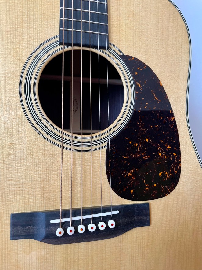 Revisão da série padrão de Martin D -28