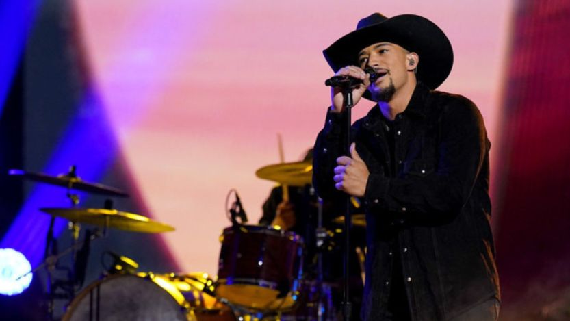 Jaelen Johnston Joins 'The Voice' Coach Kelsea Ballerini Onstage
