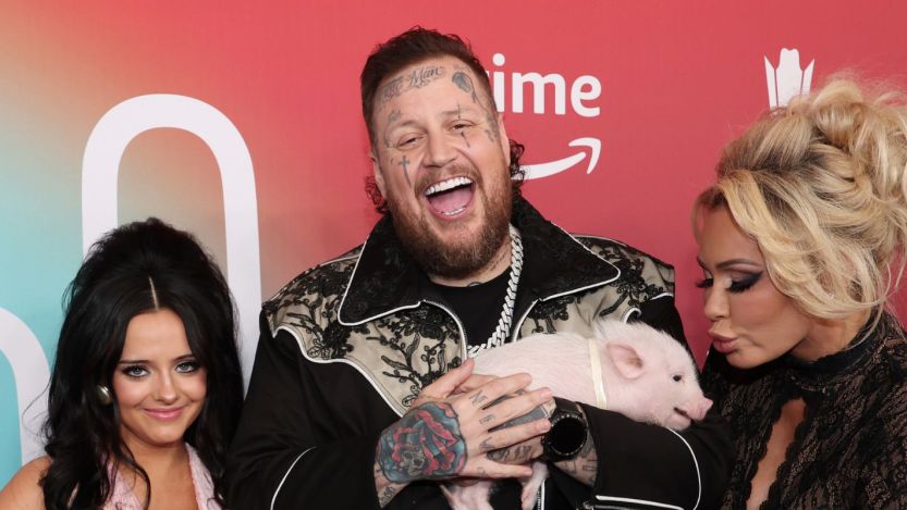 Jelly Roll Had the Time of His Life “Fangirling” Over Alan Jackson at the 2025 ACM Awards