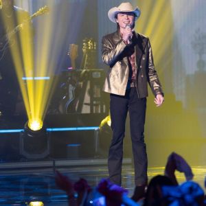John Foster Stuns With 'Jungle Book' Cover for 'American Idol' Top 5 Performance - American Songwriter