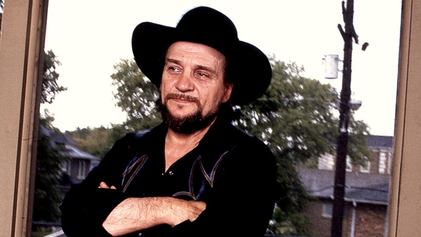 3 of the Biggest Country Songs From 1977 — The Year Outlaw Country Took Over