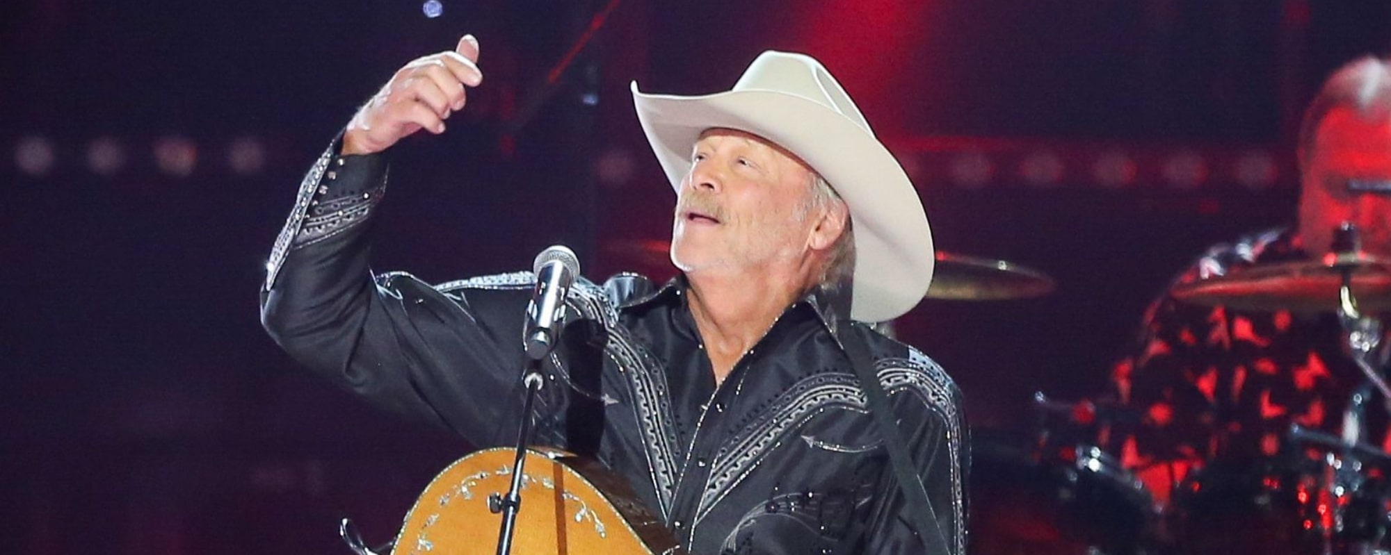 Alan Jackson Leaves Countless Country Fans in Tears with "Remember When" at the ACM Awards - American Songwriter