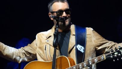 Eric Church performing