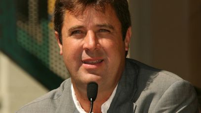 Vince Gill speaking