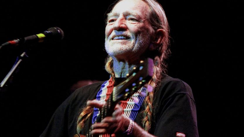 Willie Nelson performing