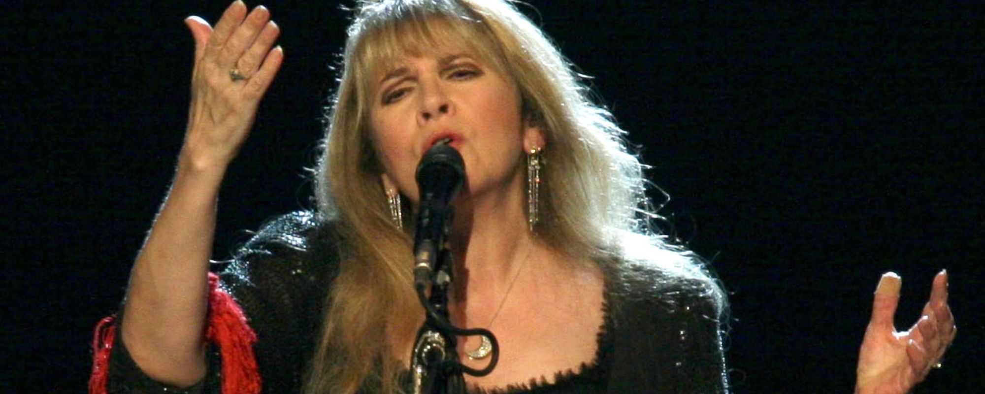 The Story Behind the Song Stevie Nicks Wrote in 1975 But Never Shared