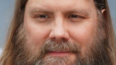 Chris Stapleton Reveals the Secret to Writing a Megahit—And It's Not What You Think