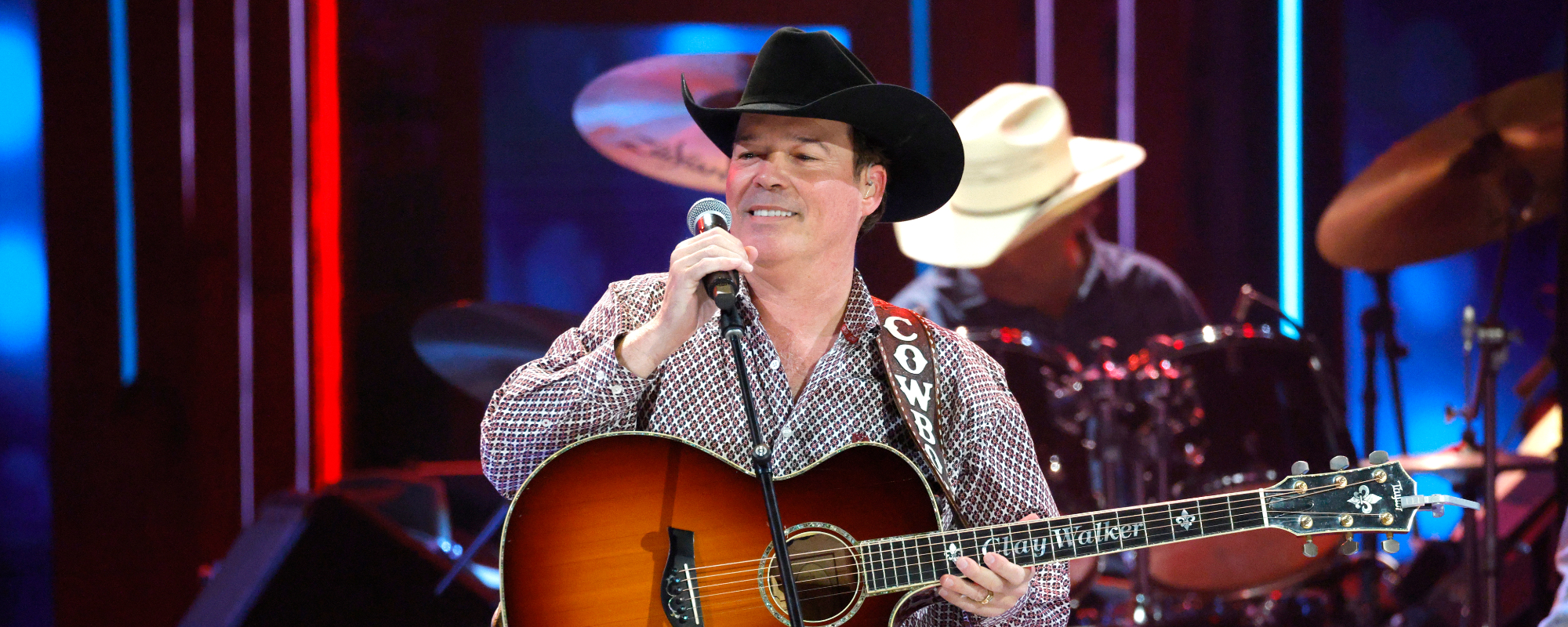 Country Legend’s 12-Year-Old Son Wows With Journey Cover in Front of 30,000 Fans: “So Proud of This Young Man”