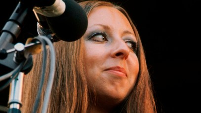 Photo of Jacqui McSHEE and PENTANGLE