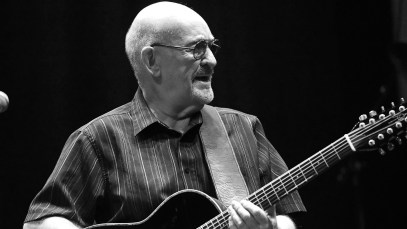 Rock & Roll Hall of Famer Dave Mason Cancels U.S. Summer Tour Because of Ongoing Health Issues: “Recovery Is a Long Road”