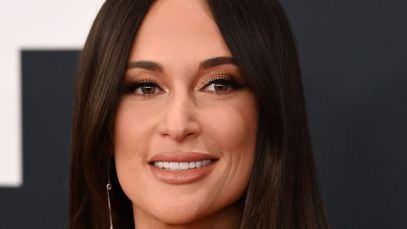 Kacey Musgraves Reschedules Nashville Gig Due to Broken Rib From "Extremely Hard" Fall