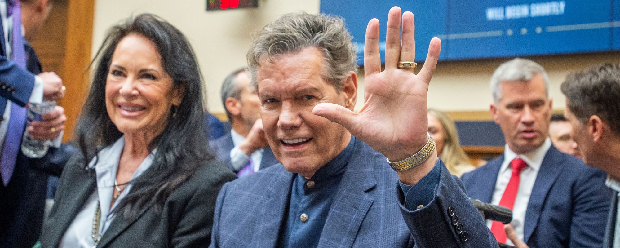 Randy Travis Gives Netflix Star “The Surprise of a Lifetime” During Grand Ole Opry Debut