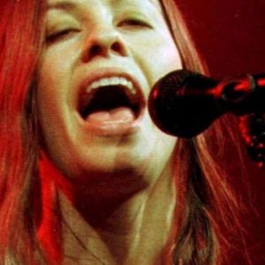 Alanis Morissette performing