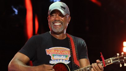 Darius Rucker Issues Refunds After Struggling With Performance: "I Can’t Sing Anymore"