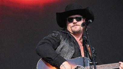 Gavin Adcock Ready To Show Beyonce Fans What "Real Country Music" Is With New Song "Sunset"