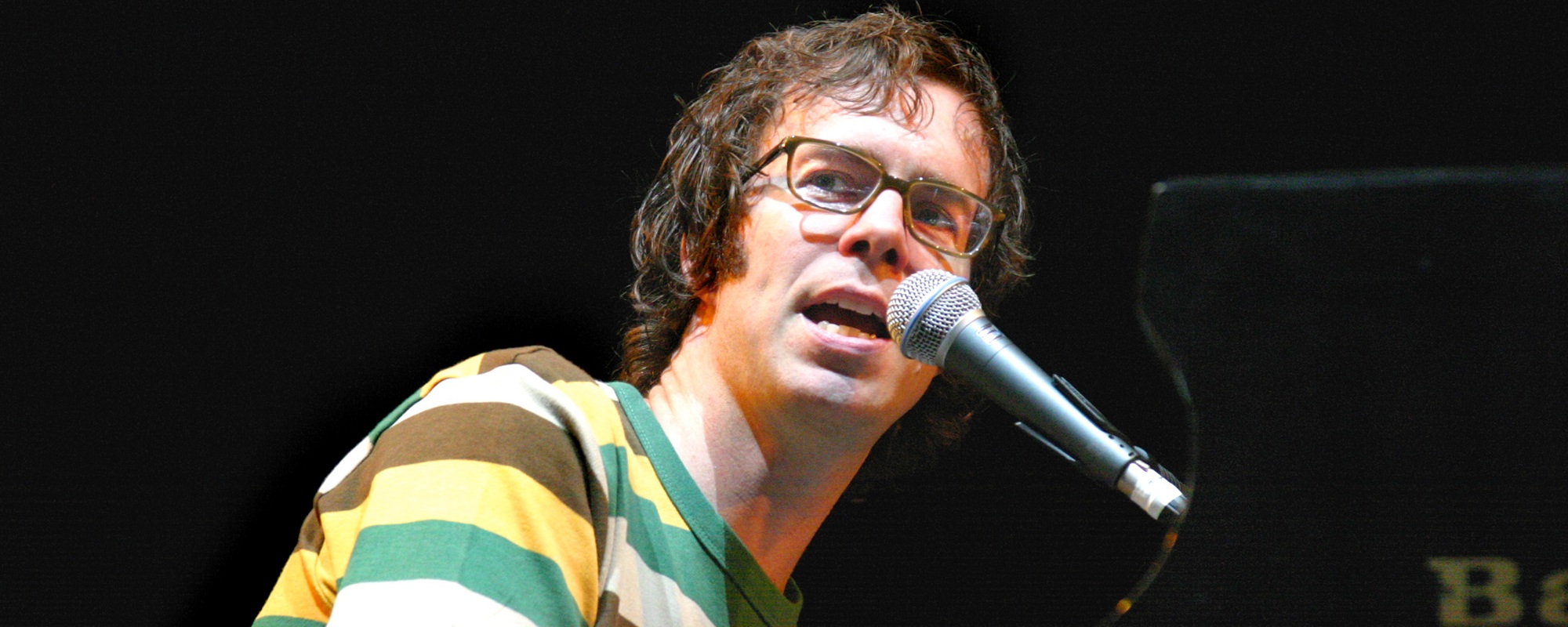 3 أغاني حزينة لموسيقى الروك الكلاسيكية على البيانو من عام 2001 وما زال الأطفال يحبونها