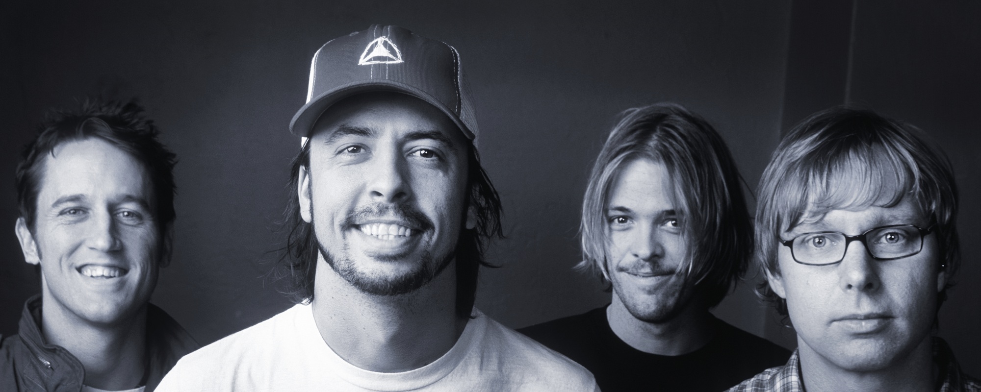 3 أغاني روك عاطفية من العقد الأول من القرن الحادي والعشرين تضم فرقًا شهيرة تحارب العصر